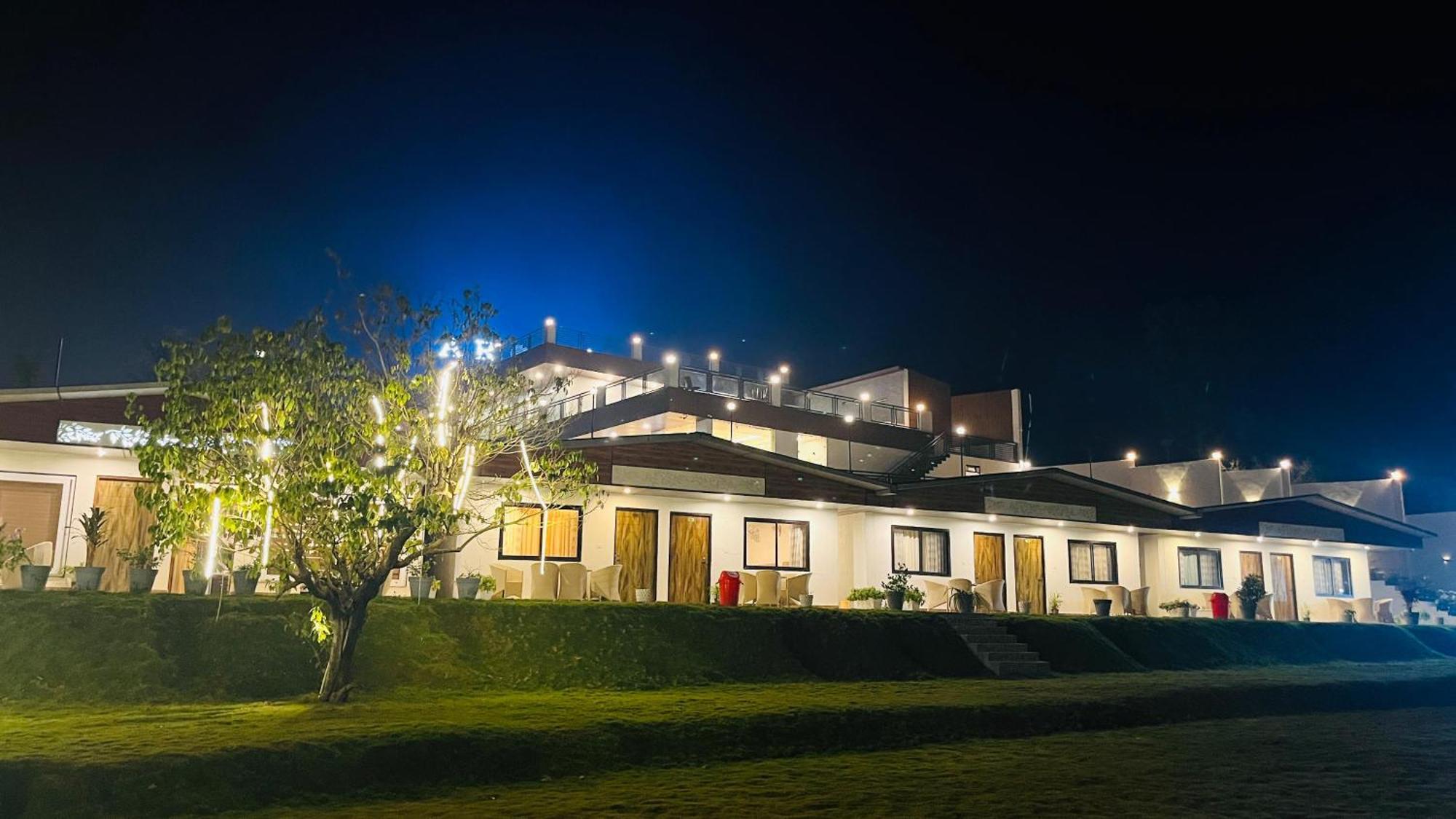 Aroma Resort Risikés Kültér fotó
