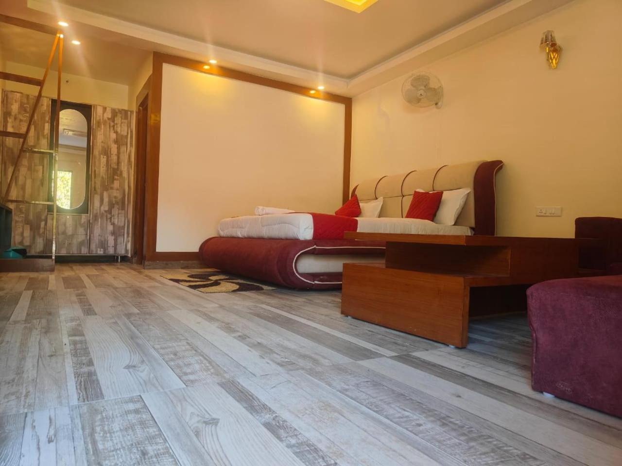 Aroma Resort Risikés Kültér fotó