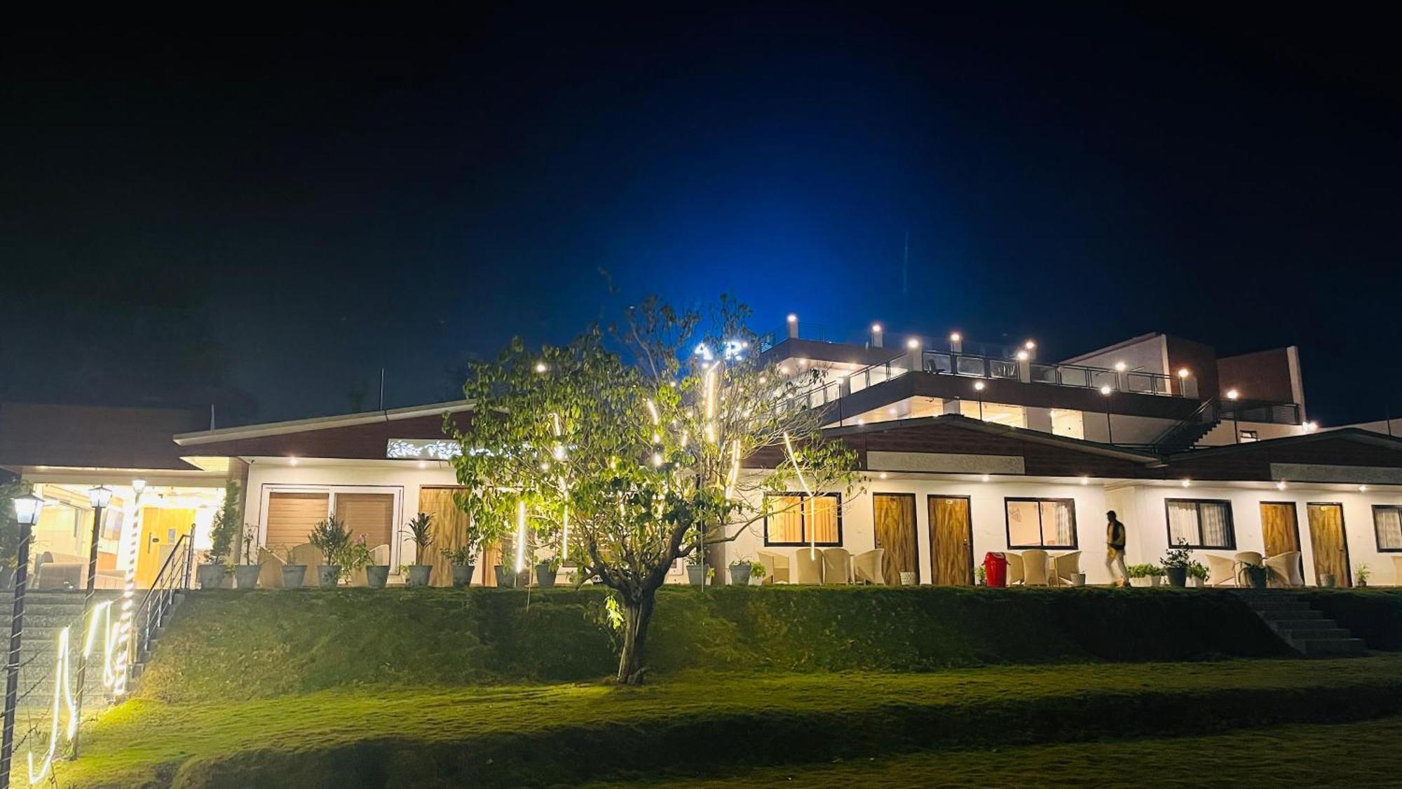 Aroma Resort Risikés Kültér fotó